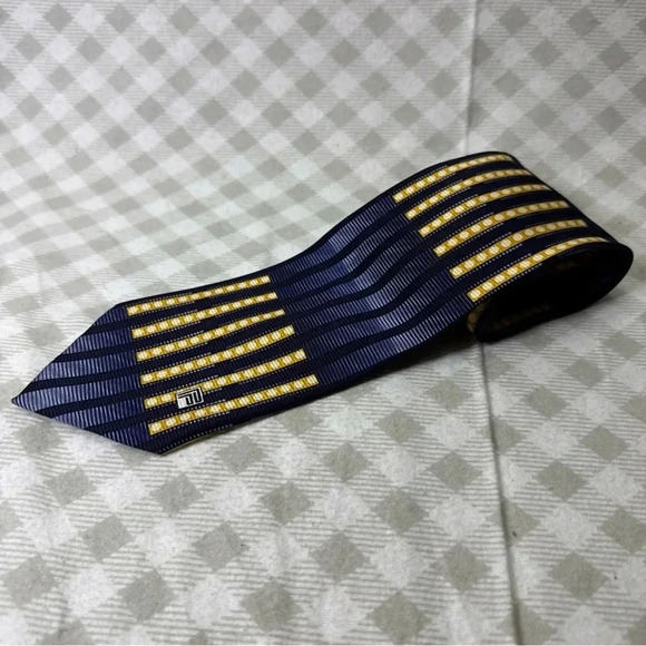 Vintage Pierre Pacha 100% Silk Italian Made For Hanging with Mr Cooper Clothiers - Picture 1 of 7